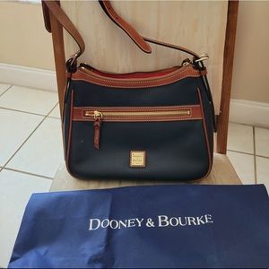 Dooney and Bourke Pebble Grain Piper Shoulder Bag in Navy